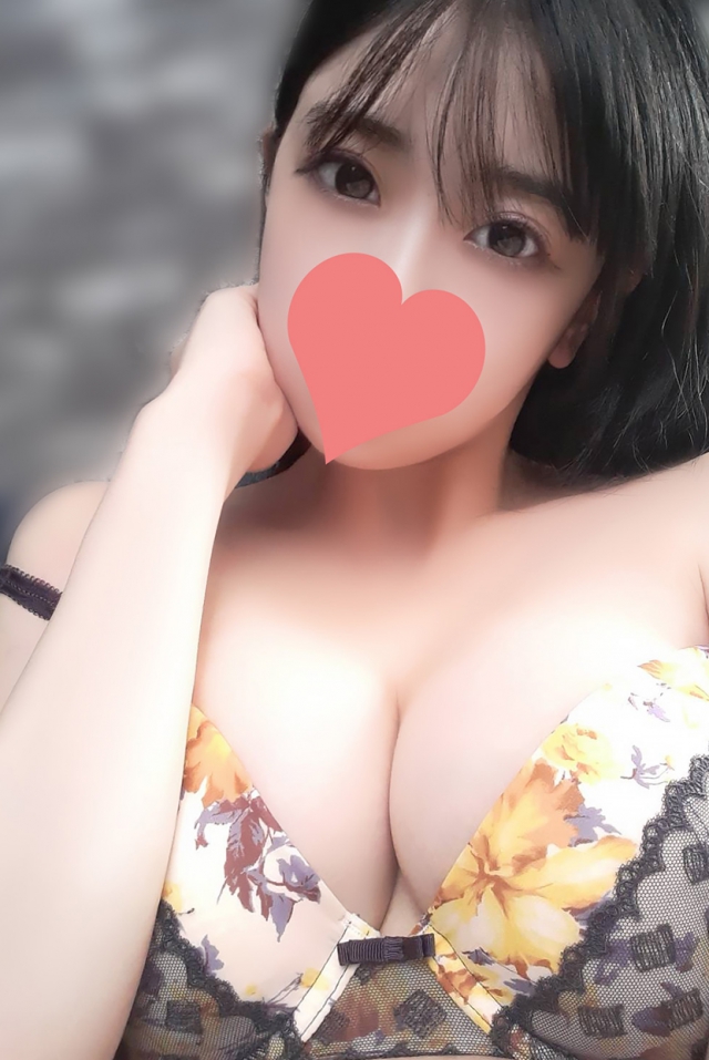 小岩井 ももこ